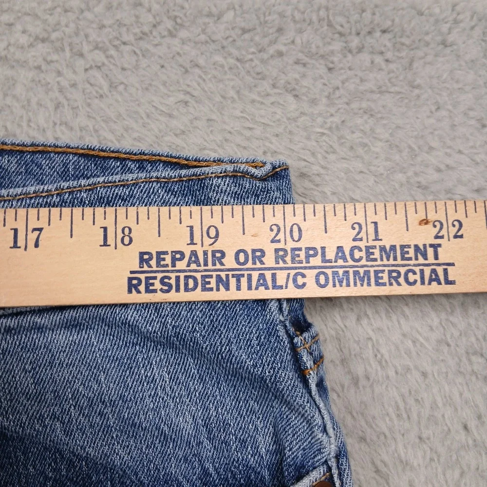 Tommy Jeans Men's 40x30 Light Wash Denim Jeans Classic Straight Fit Vintage Look